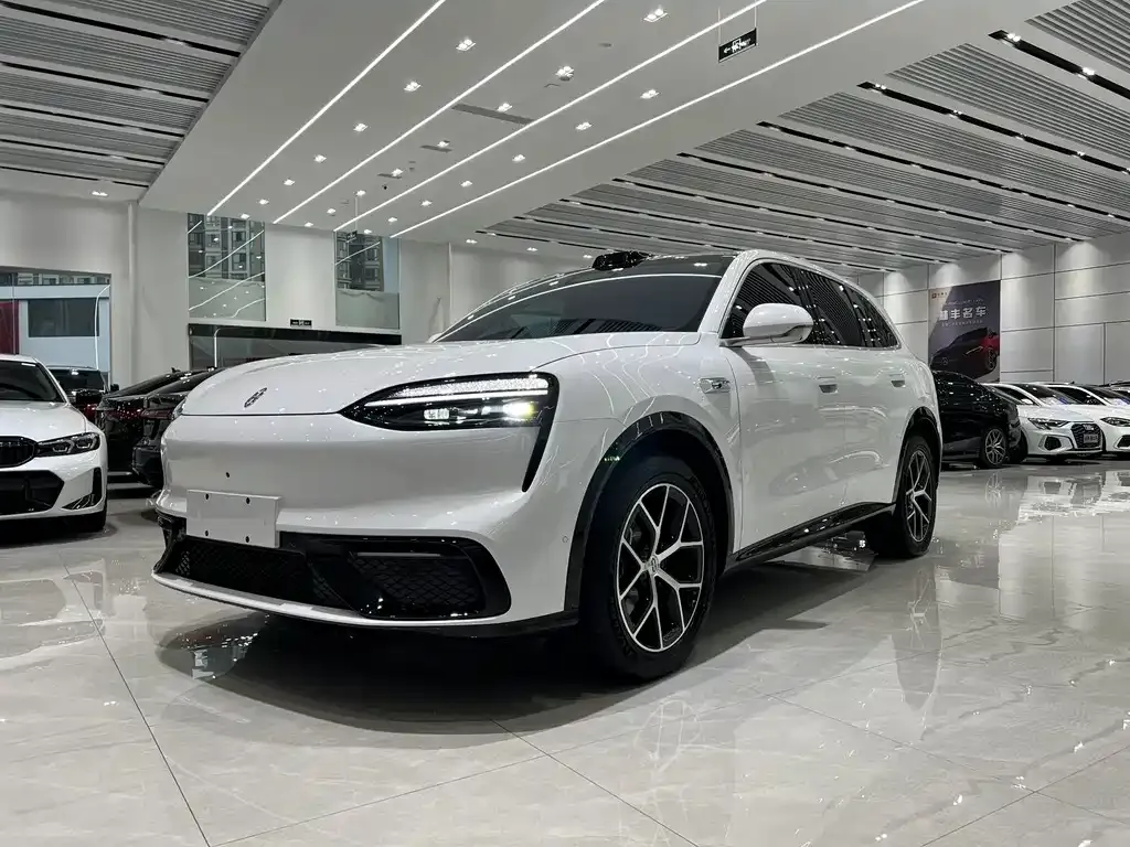 2026 Aito M6 EV Ultra