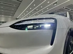 2026 Aito M6 EV Ultra, белый — фото 12