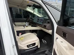 2024 Li Auto MEGA Ultra, белый — фото 8