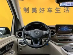 2022 Mercedes-Benz V-Class V 260 L Long Wheelbase Luxury, чёрный — фото 14
