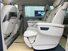 2022 Mercedes-Benz V-Class V 260 L Long Wheelbase Luxury, чёрный — фото 28