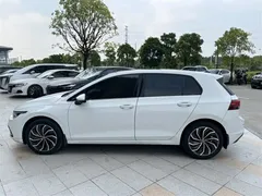 2021 Volkswagen Golf 280TSI DSG Pro, белый — фото 3