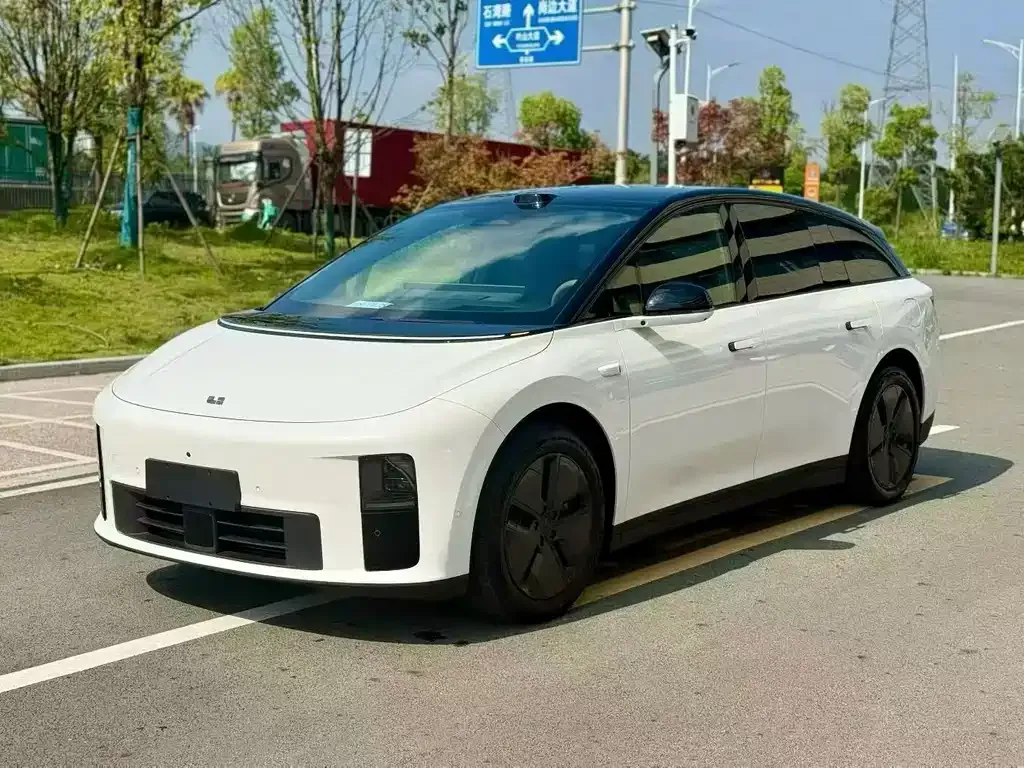 2025 Li Auto i6 2WD Standard