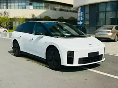 2025 Li Auto i6 2WD Standard, белый — фото 3