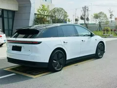 2025 Li Auto i6 2WD Standard, белый — фото 7