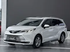 2021 Toyota Sienna 2.5L Hybrid Platinum, белый — фото 1