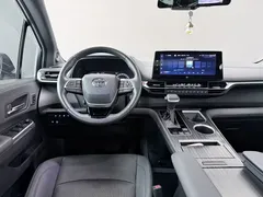 2021 Toyota Sienna 2.5L Hybrid Platinum, белый — фото 18