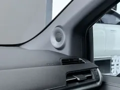 2021 Toyota Sienna 2.5L Hybrid Platinum, белый — фото 21