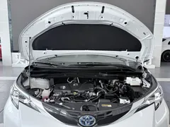2021 Toyota Sienna 2.5L Hybrid Platinum, белый — фото 29