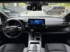 2021 Toyota Sienna 2.5L Hybrid Ultimate, чёрный — фото 14