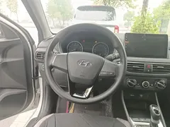 2020 Hyundai Elantra 1.6L AT GL, белый — фото 11