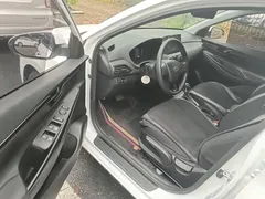 2020 Hyundai Elantra 1.6L AT GL, белый — фото 16