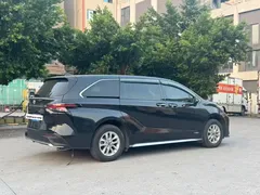 2023 Toyota Granvia 2.5L Hybrid Comfort, чёрный — фото 8