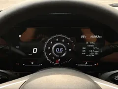 2022 Hyundai Elantra 1.5L CVT LUX Premium, белый — фото 8