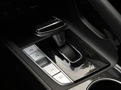 2022 Hyundai Elantra 1.5L CVT LUX Premium, белый — фото 10