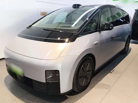 2024 Li Auto MEGA Ultra