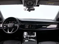 2021 Audi Q8 45 TFSI Luxury, чёрный — фото 5