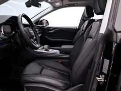 2021 Audi Q8 45 TFSI Luxury, чёрный — фото 13