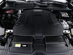 2021 Audi Q8 45 TFSI Luxury, чёрный — фото 18