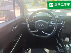 2021 Hyundai Custo 380TGDi LUX Premium, синий — фото 6