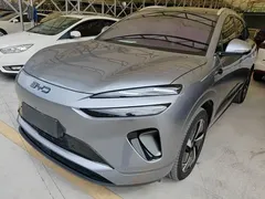 2025 BYD Sealion 06 DM-i PHEV 205 Pro — фото 2