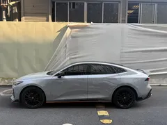 2022 Changan UNI-V 1.5T Sport — фото 3