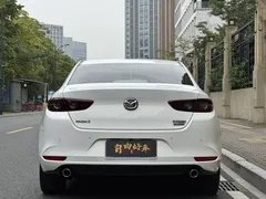 2022 Mazda 3 2.0L AT, белый — фото 22