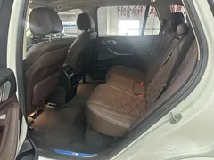 2022 BMW X5 30Li Premium M Sport Package, белый — фото 18