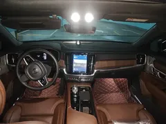 2023 Volvo S90 — фото 4