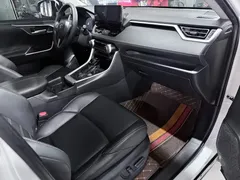 2023 Toyota Wildlander 2.0L CVT 2WD Luxury Plus, белый — фото 21