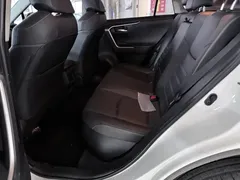 2021 Toyota RAV4 Hybrid 2.5L E-CVT 4WD Flagship, белый — фото 11