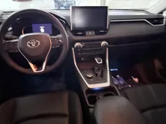 2021 Toyota RAV4 Hybrid 2.5L E-CVT 4WD Flagship, белый — фото 13
