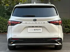 2023 Toyota Granvia 2.5L Hybrid Flagship VIP, белый — фото 4