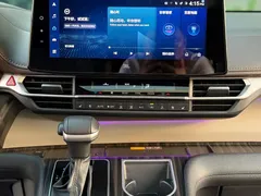 2023 Toyota Granvia 2.5L Hybrid Flagship VIP, белый — фото 9