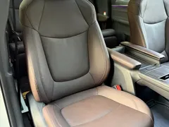 2023 Toyota Granvia 2.5L Hybrid Flagship VIP, белый — фото 11