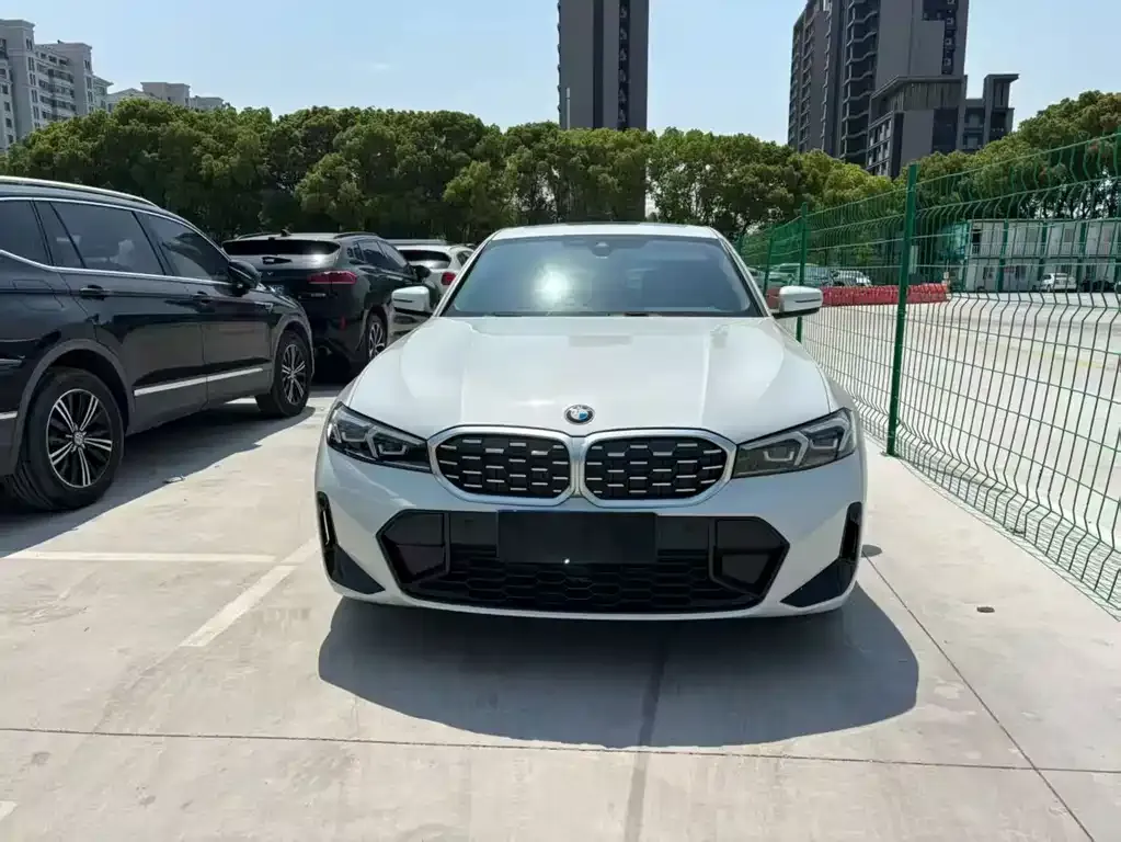2023 BMW 3 Series 325Li M Sport Package