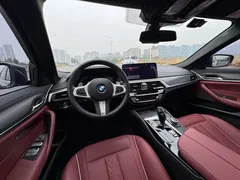 2022 BMW 5 Series 530Li M Sport Package, чёрный — фото 24