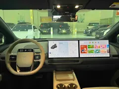 2025 Li Auto i6 4WD Standard, чёрный — фото 9