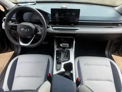 2022 Geely Emgrand 4th Gen 1.5L CVT Flagship — фото 15