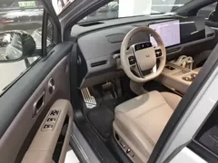 2025 Li Auto i6 4WD Standard — фото 16