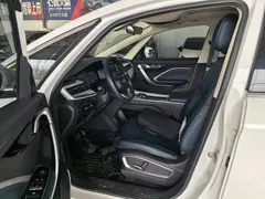 2023 Geely Jiaji L 1.5TD DCT Luxury, белый — фото 15