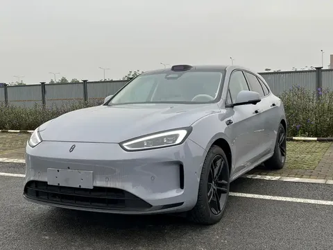2025 Aito M5 EREV Ultra 4WD