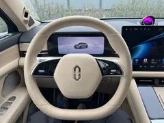 2025 Aito M5 EREV Ultra 4WD — фото 4