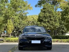 2022 BMW 3 Series 325i M Sport Dark, чёрный — фото 2