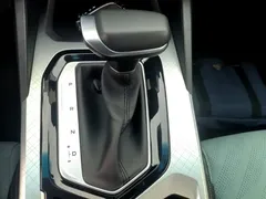 2022 Geely Emgrand L 1.4T CVT Ultimate, белый — фото 14