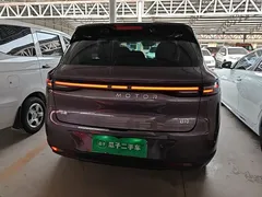 2025 Leapmotor B10 510 Enjoy — фото 6