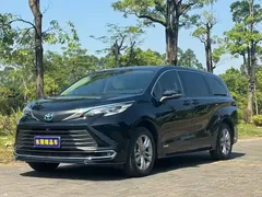 2023 Toyota Sienna 2.5L Hybrid Comfort, чёрный — фото 1