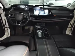 2021 Changan UNI-K 2.0T Premium, белый — фото 10