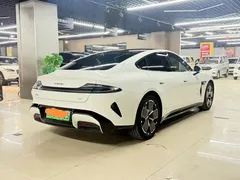 2024 Xiaomi SU7 RWD Long Range Smart Driving, белый — фото 4