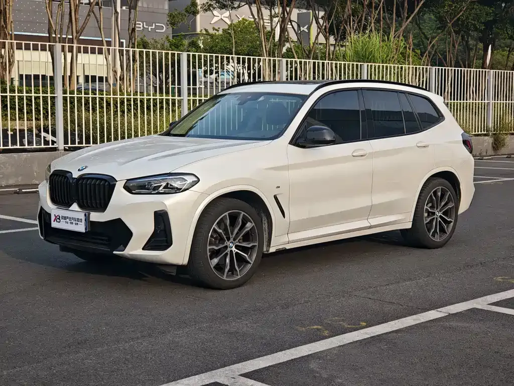 2022 BMW X3 Leading M Night Package